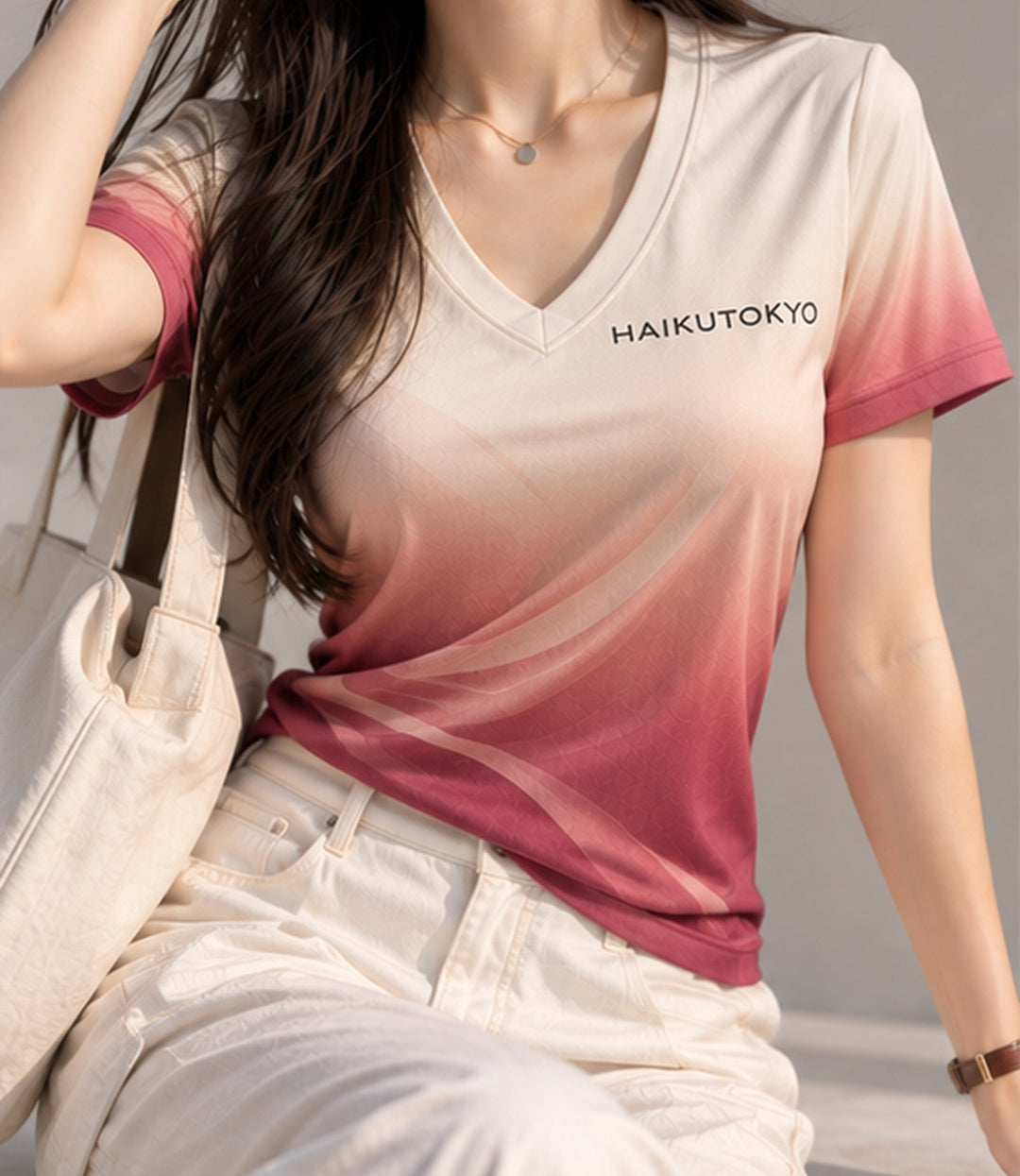 HAIKUTOKYO レディース VネックTシャツ - ローズグラデーション