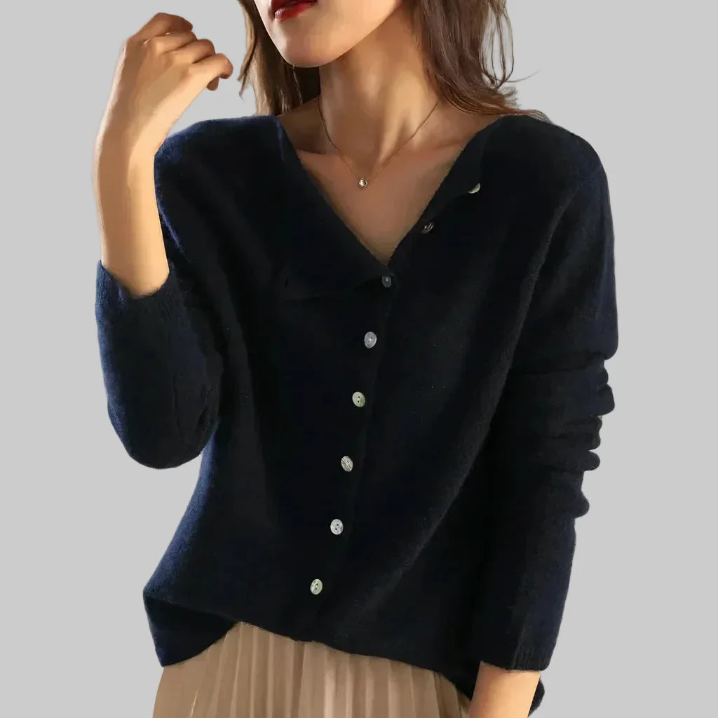 女性のロングスリーブブラウス