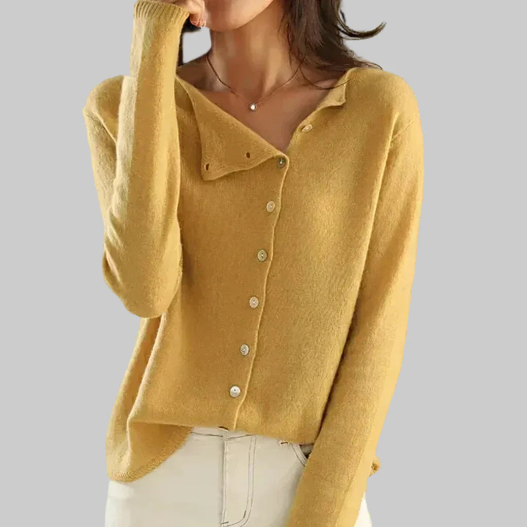 女性のロングスリーブブラウス