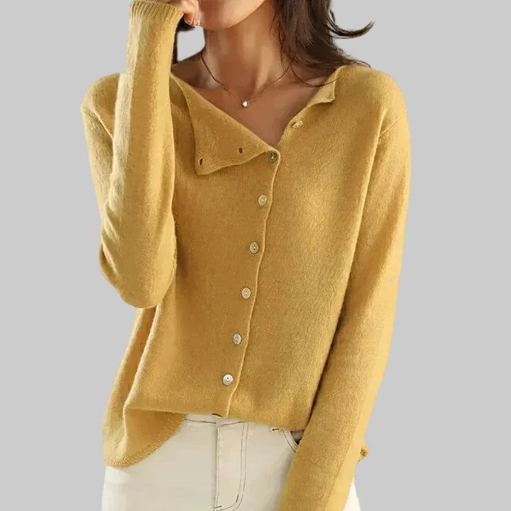 女性のロングスリーブブラウス