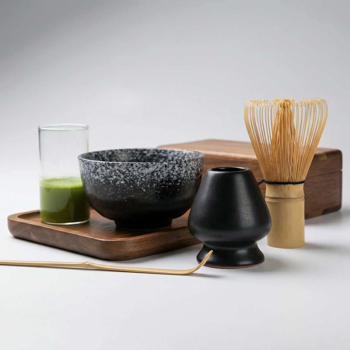 伝統的な日本の抹茶道具ギフトセット