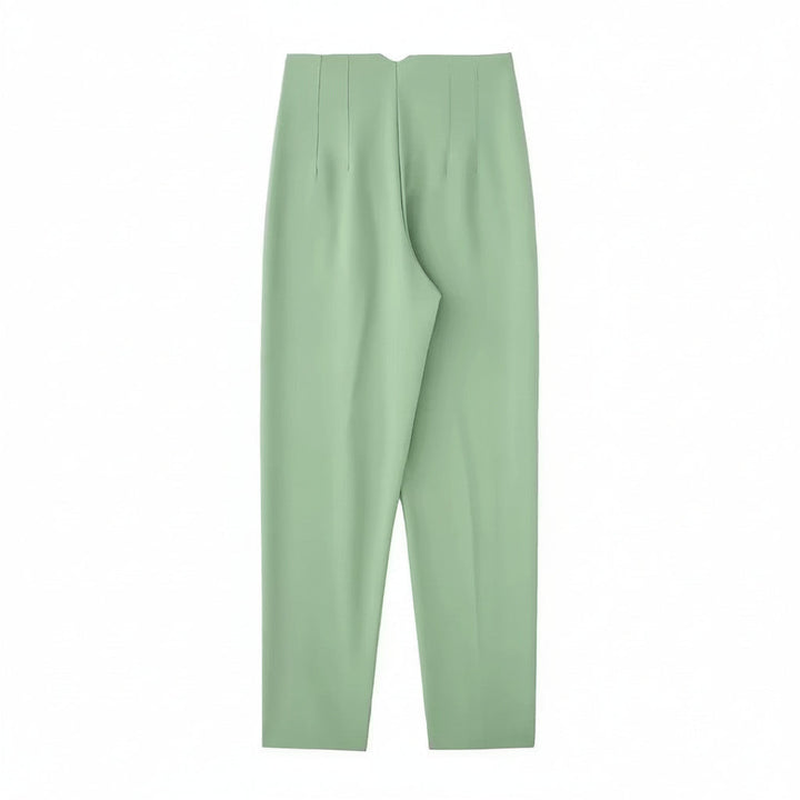 スタイリッシュで快適な女性用パンツ