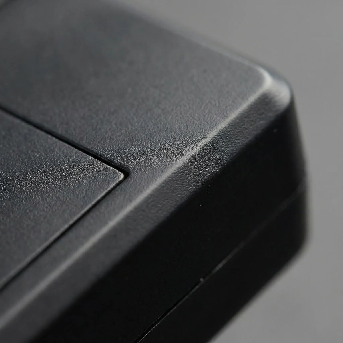 Tracklix - Compact Real-Time GPS Tracking Device