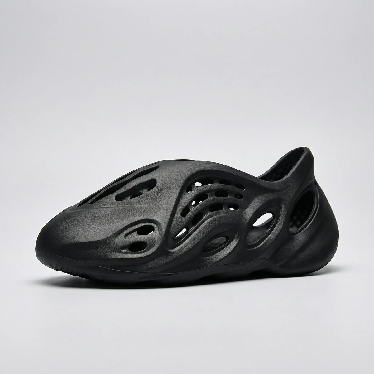 Volvix - Slip-On Sculpted Cutout Slide